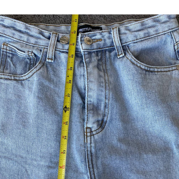 PrettyLittleThing light wash straight jeans, super high rise, size 4 - Picture 7 of 15